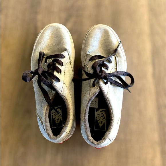 Boys Gray Vans size 3 NWOT - Picture 2 of 8